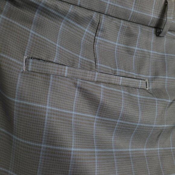 Greg Norman Collection Blue Plaid Men's Hybrid Shorts - Picture 13 of 15